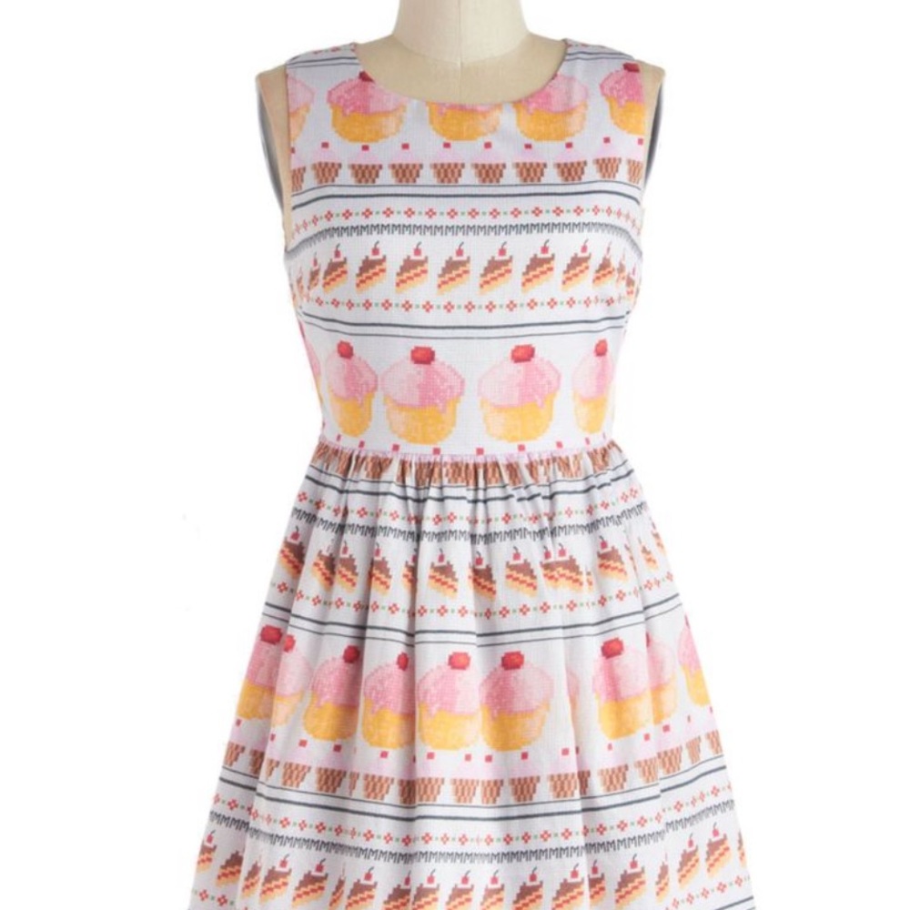 BEA AND DOT by ModCloth Cupcake Dress, Zip-up Fit & Flare size XS XXS 0 00 CUTE!